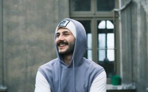 Building Positive Grooming Habits