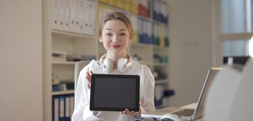 Cats showing discomfort around strangers