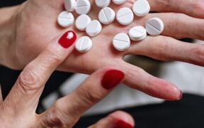 Supplements for itchy skin in cats