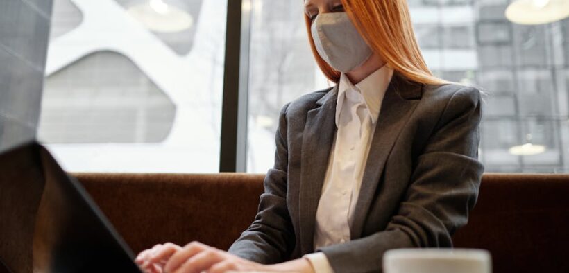 Window safety for indoor cats preventing injuries