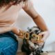 Cat greasy dandruff flakes signs and what owners should know