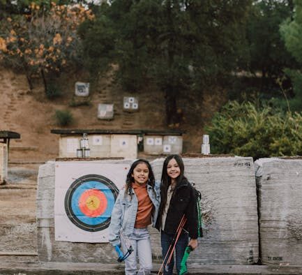 Training sessions for adolescent dogs