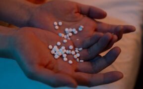 Chronic vomiting in cats ongoing symptoms and what owners should know