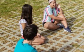 Socialization games in puppy training classes