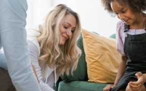 Pet dental care with children present