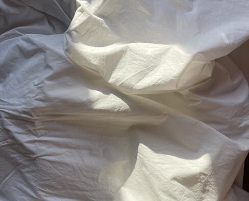 Urine staining bedding repeatedly