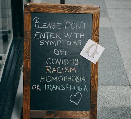 Dog digestive issues after scavenging outdoors symptoms