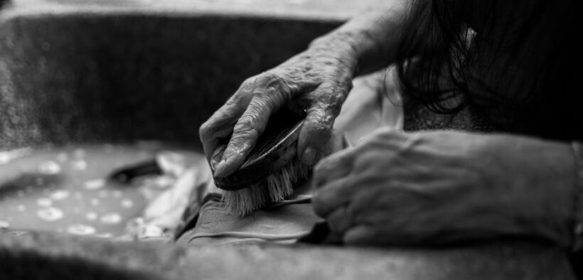 Can my dog have skin reactions to laundry detergent