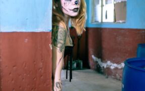 Can parasite medication cause hiding in dark places