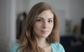 Are crusty skin spots contagious in pets