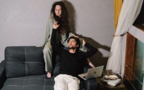 Can my cat have skin problems from drooling