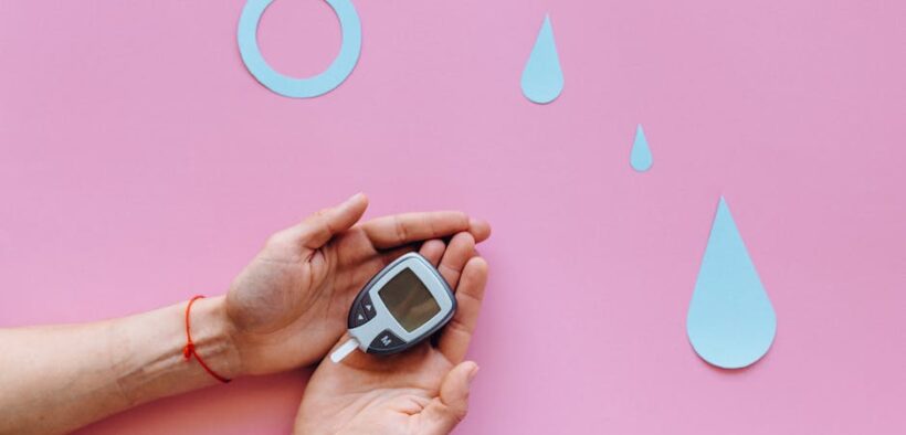 Can skin disease cause dull coat in cats