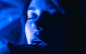 Can parasite medication cause face rubbing