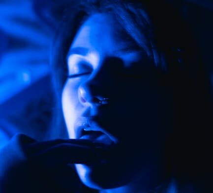 Can parasite medication cause face rubbing