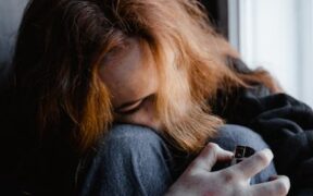 Restlessness as a sign of pain in pets