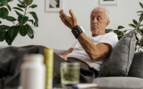 Monitoring comfort and activity during treatment